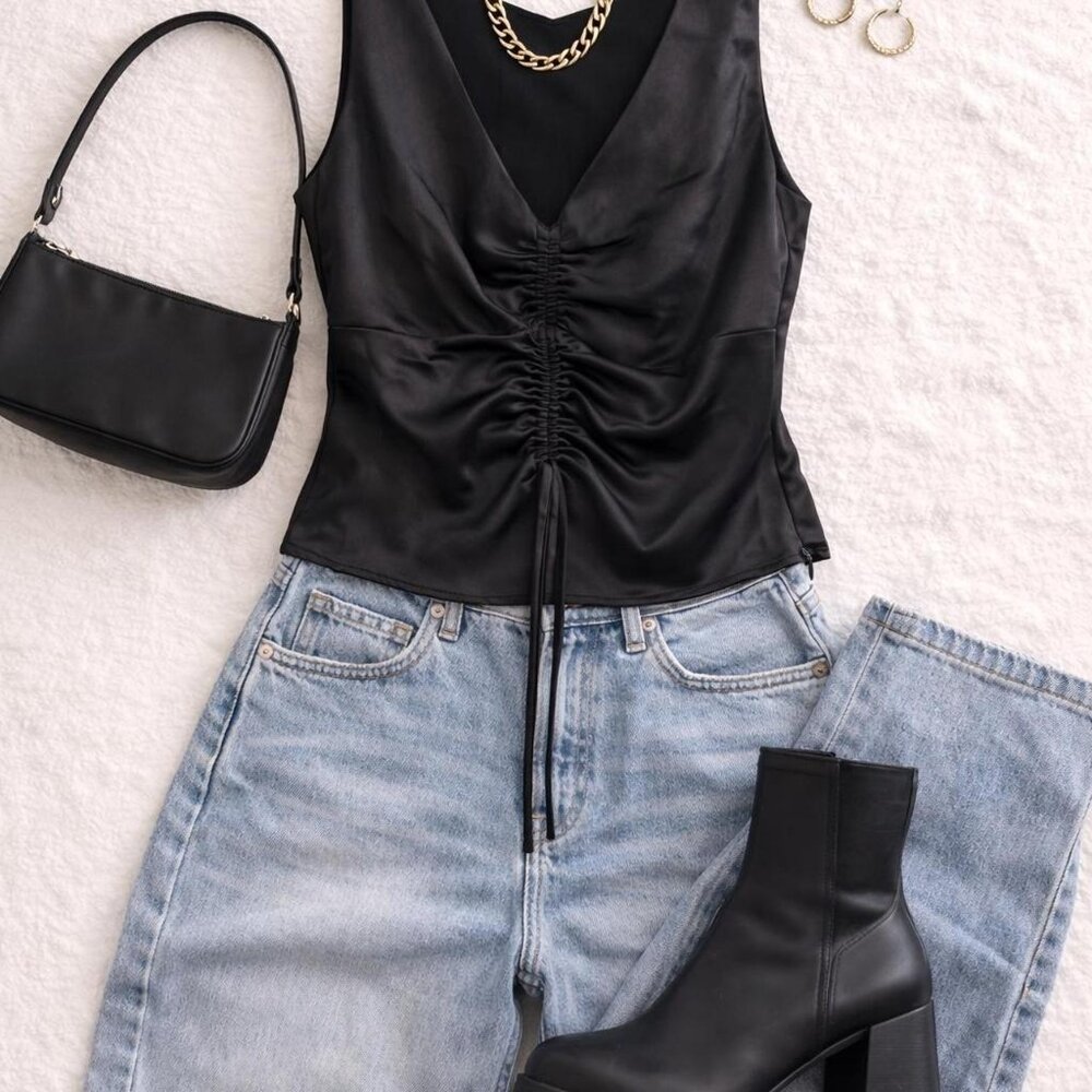 Lucy Paris Women's Black Crop-top Size XS • Like new condition